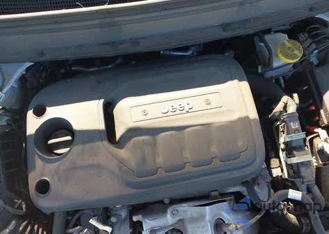 2022 Jeep Cherokee Limited 4X4 z USA, uszkodzony, nr VIN 1C4PJMDN1ND521950